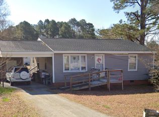 209 Strickland Dr, Smithfield, NC 27577