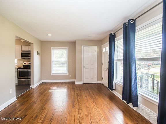 4th image of 2509 Sharon Cir
