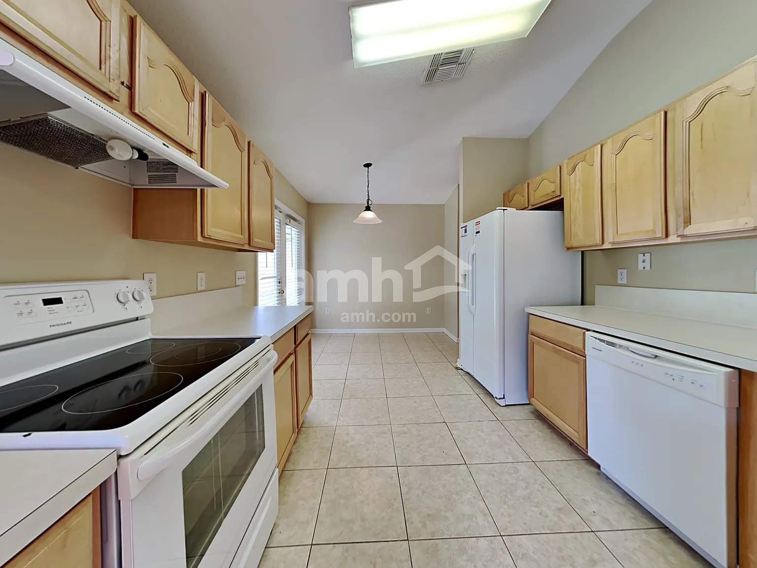 3 bed, 2.0 bath, 1433 sqft, $1,850 — Photo 4