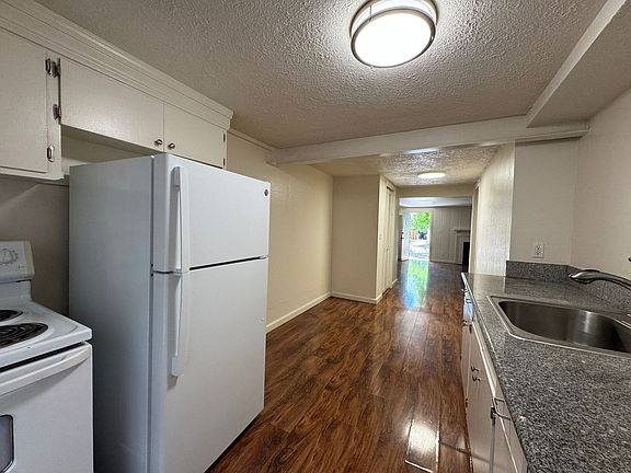 5th image of 2231 11th Ave APT 11
