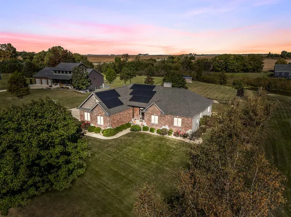 14632 Knob Hill Dr, Heyworth, IL 61745