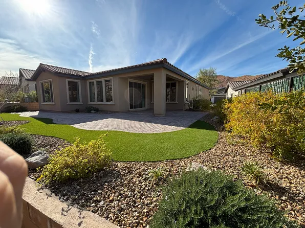 92 Lake Oasis St, Henderson, NV 89011