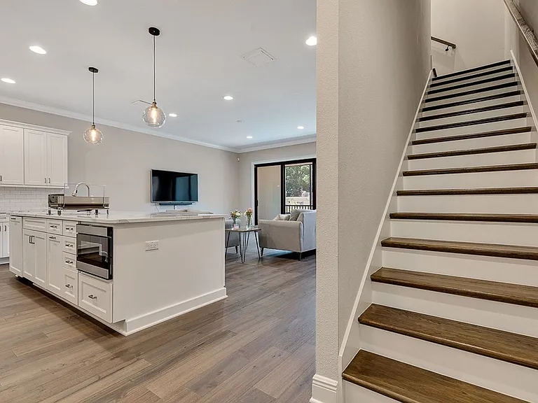 3215 W De Leon St #5 — Photo 33