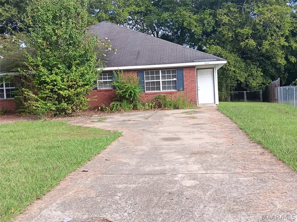 2641 Whispering Pine Dr, Montgomery, AL 36116