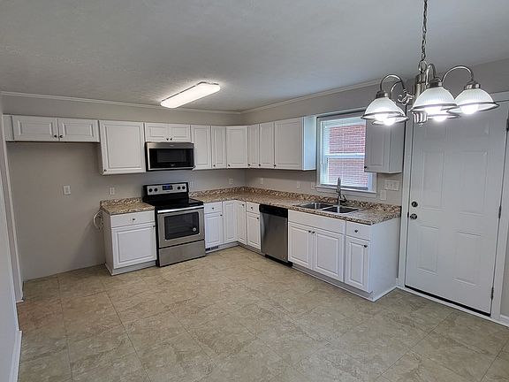 2nd image of 630 Brooke Dr