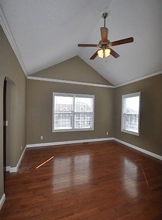 4th image of 409 Cabernet Dr