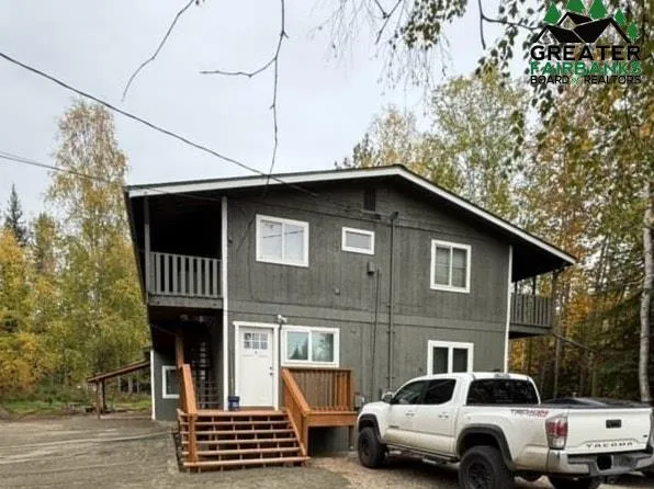 1992 Badger Rd, North Pole, AK 99705