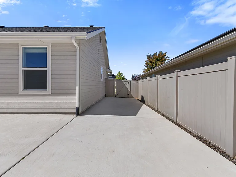 12087 W Soapstone Dr — Photo 28