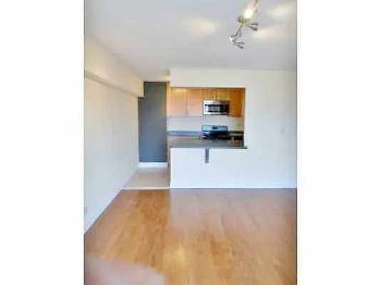 Rented by Bohemia Realty Group | media 18