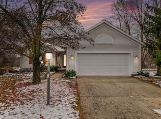 7297 Tillicum Trl NE, Rockford, MI 49341