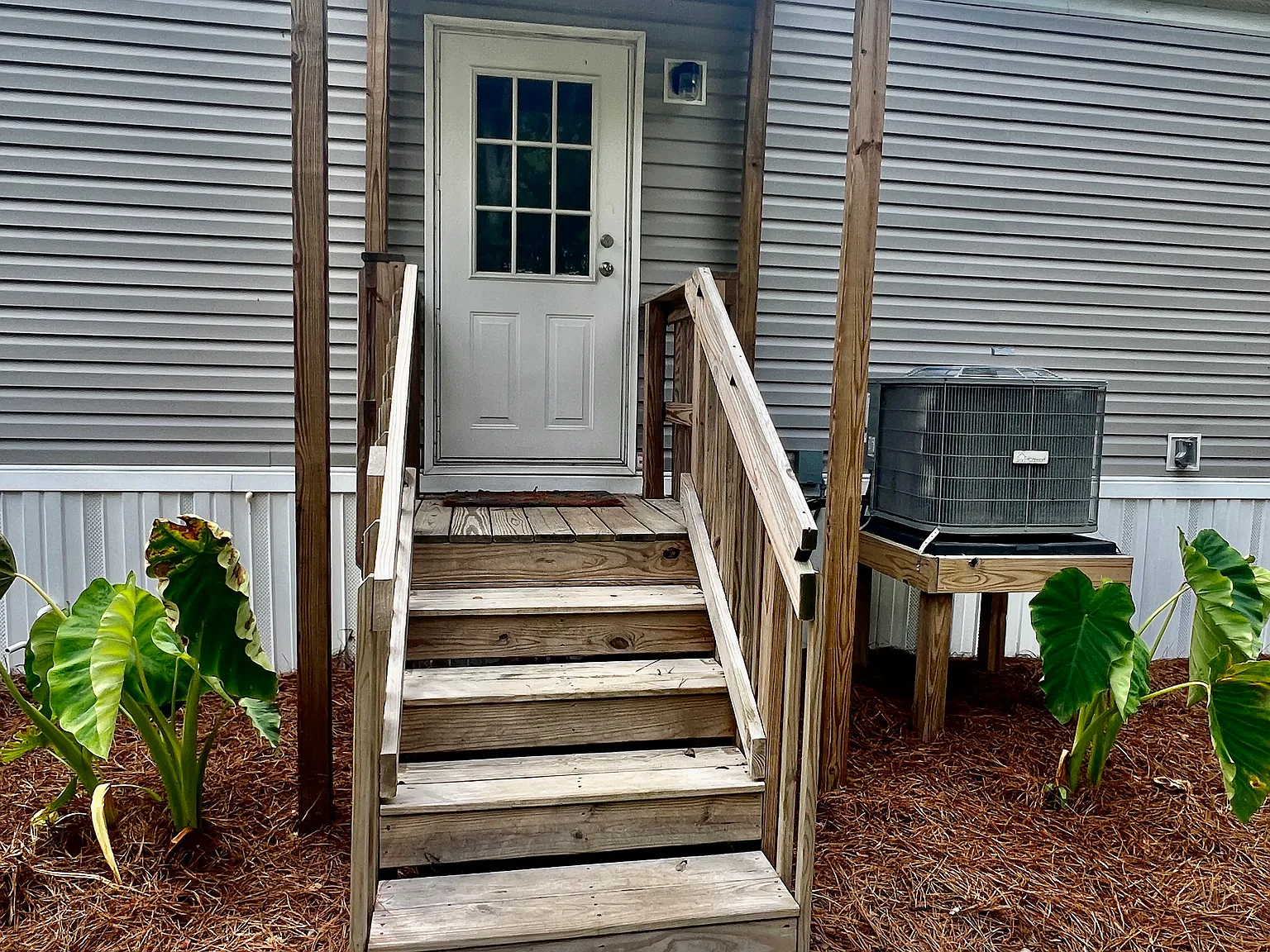 3 bed, 1200 sqft, $1,800 — Photo 3