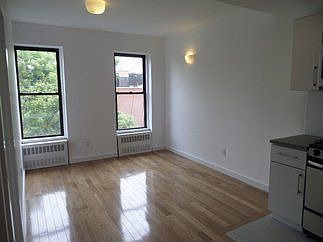 1st image of 2085 5th Ave APT 1