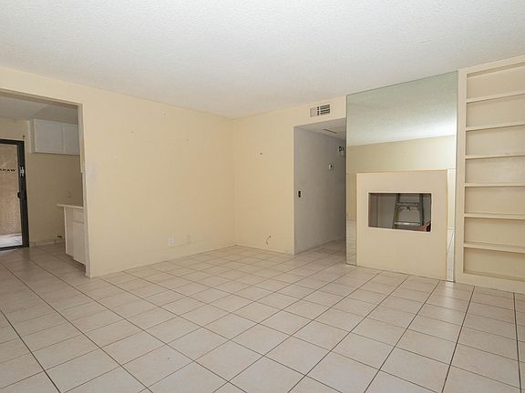 5th image of 462 Bradshaw Ln #21