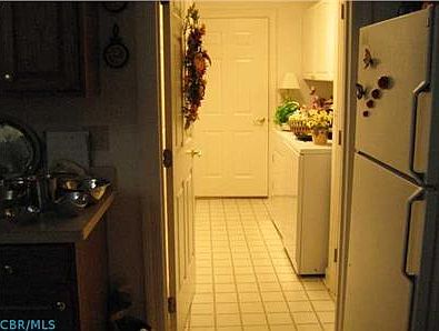 5th image of 94 Stonington Cir