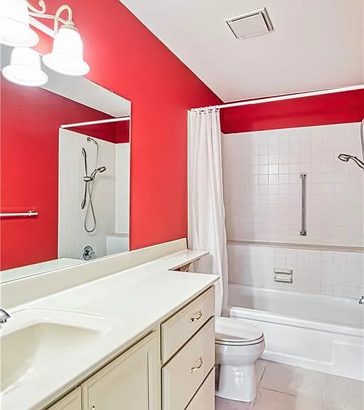 7402 Lake Breeze Dr #306 — Photo 22