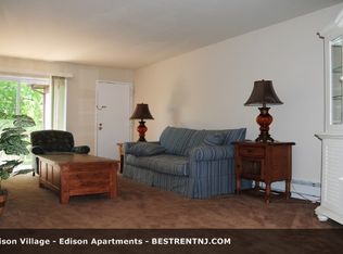 1120 Blueberry Ct, Edison, NJ 08817
