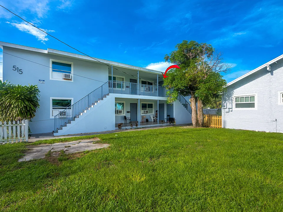515 N Sapodilla Ave #6