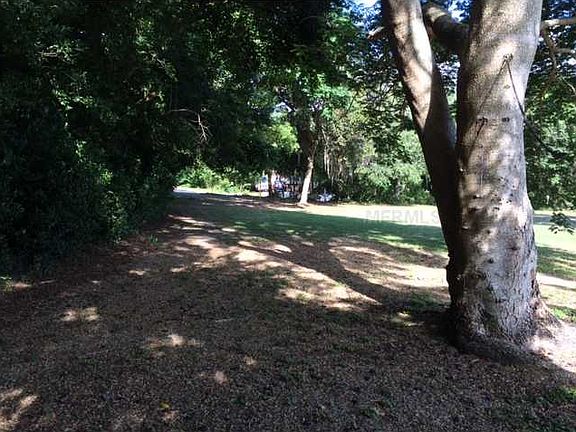 5th image of 246 Lago Vista St
