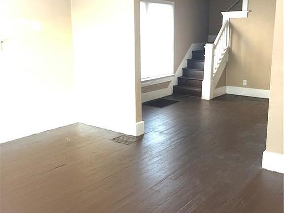4th image of 712 Kolping Ave #1