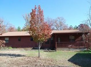 5555 Periwinkle Rd, Ore City, TX 75683