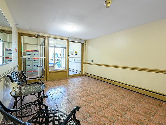 3rd image of 141 Catharine St S #102