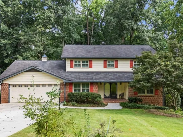 2679 Regency Dr E, Tucker, GA 30084