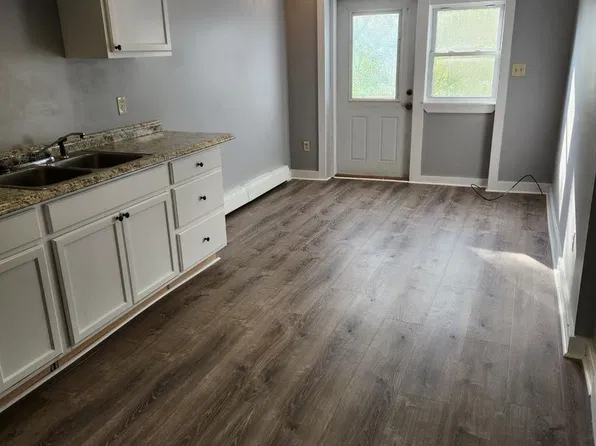 11 Lincoln Street, 11 Lincoln St APT 1, Bangor, ME 04401