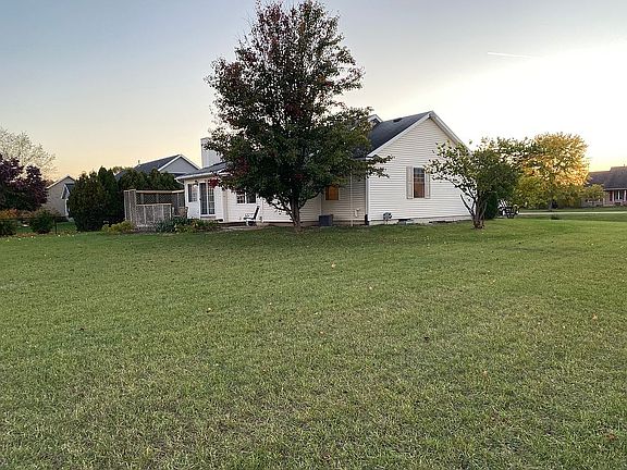 3rd image of 48263 Wentworth Dr