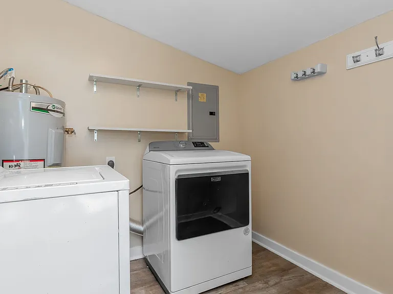 4070 Long Line Ln — Photo 14