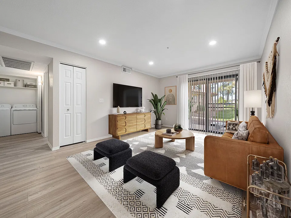 Chazal Scottsdale apartments community photo