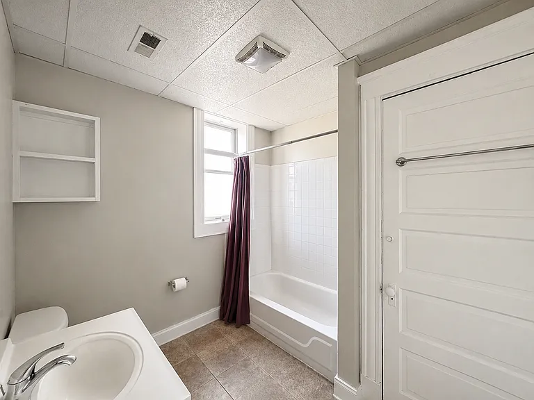 315 W McMillan St — Photo 13