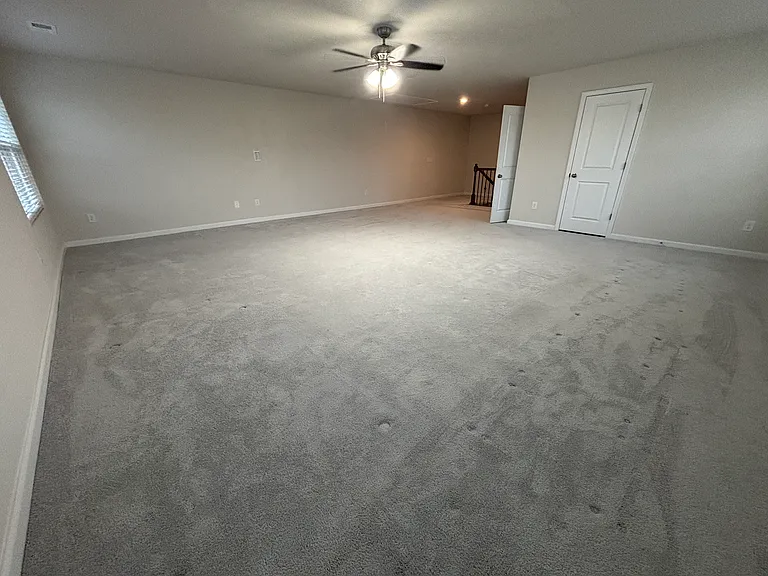 15733 Country House St — Photo 39