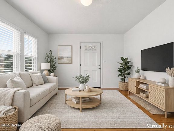 5th image of 2627 Delor Ave