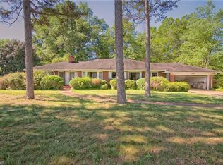 377 Arnold Rd, Lexington, NC 27295