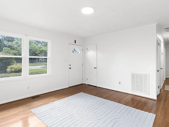 3rd image of 4020 Welmont Dr #1