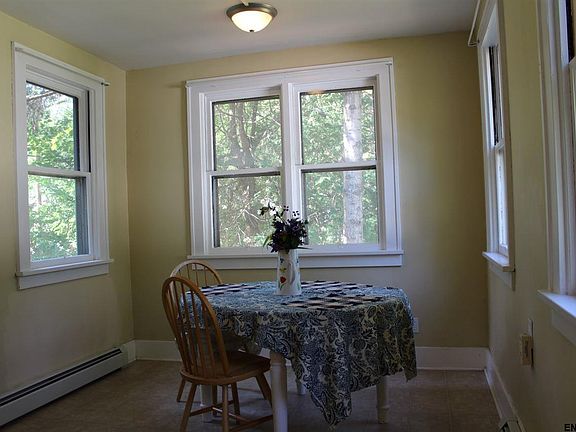 5th image of 420 Saratoga Rd