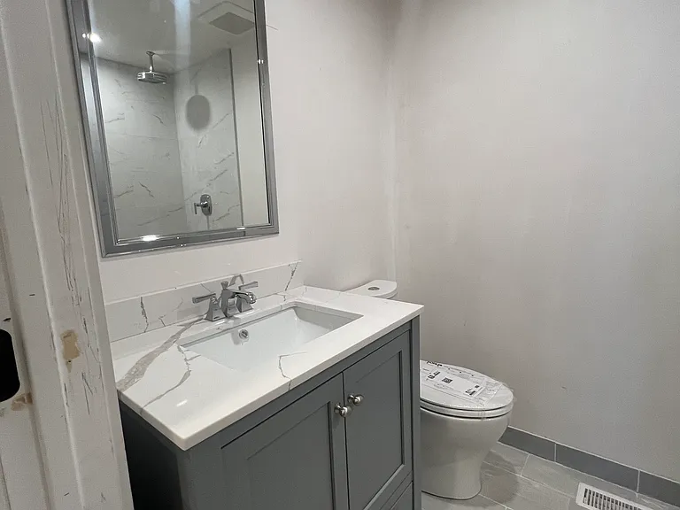 491 E 6th St #2 — Photo 4