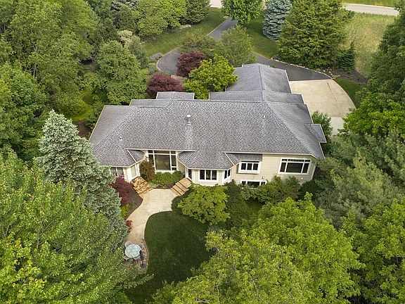 5th image of 6418 Oakridge Dr