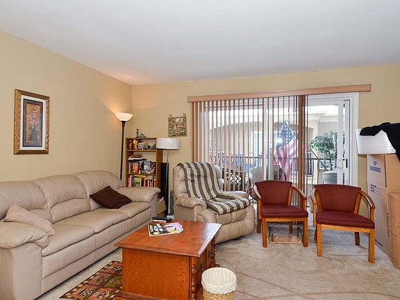 3rd image of 188 S Lincoln Ave APT 24