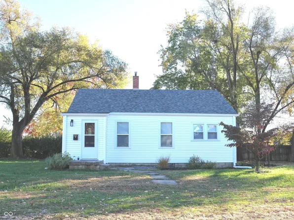 2651 Clifty St, Columbus, IN 47201