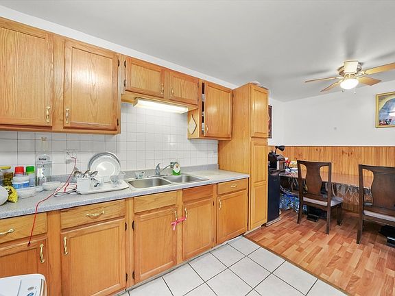 5th image of 10516 S Highland Ave APT 3A