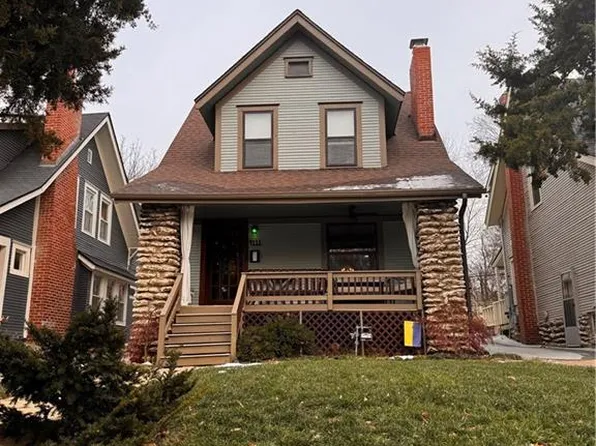 4111 Holmes St, Kansas City, MO 64110