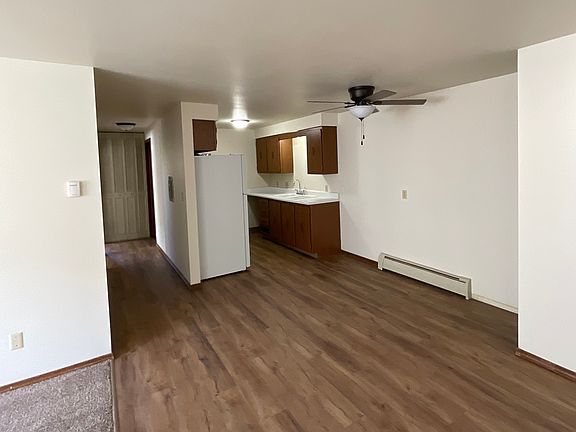 2nd image of 324 S Locust St #2