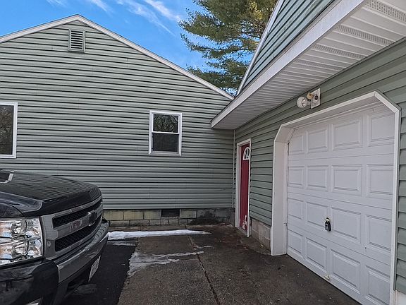 4th image of 190 Church Rd