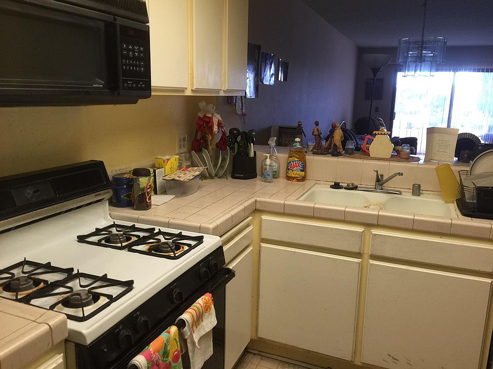 1st image of 9906 Owensmouth Ave Unit 25