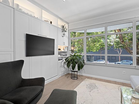 4th image of 403 Main St APT 114N