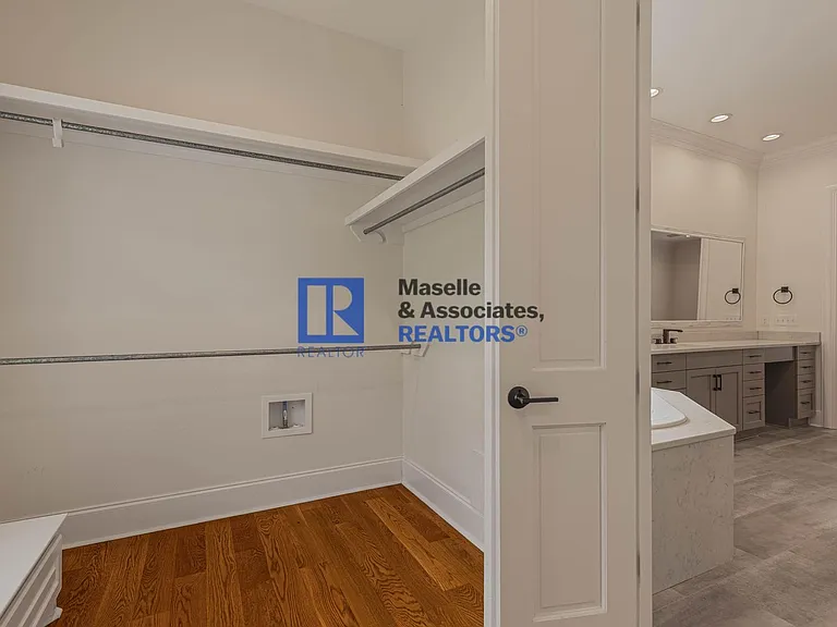 412 Dover Ln — Photo 47
