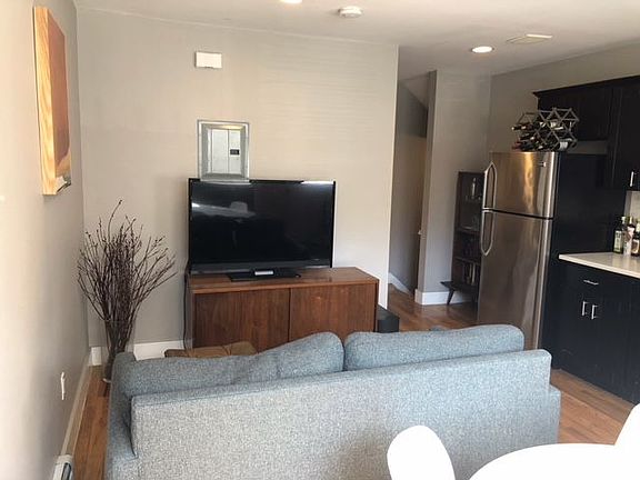 2nd image of 627 Van Buren St #1