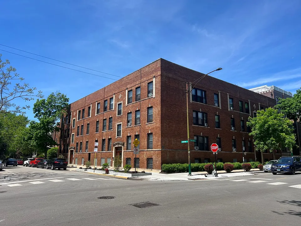 2440-42 N Racine Ave