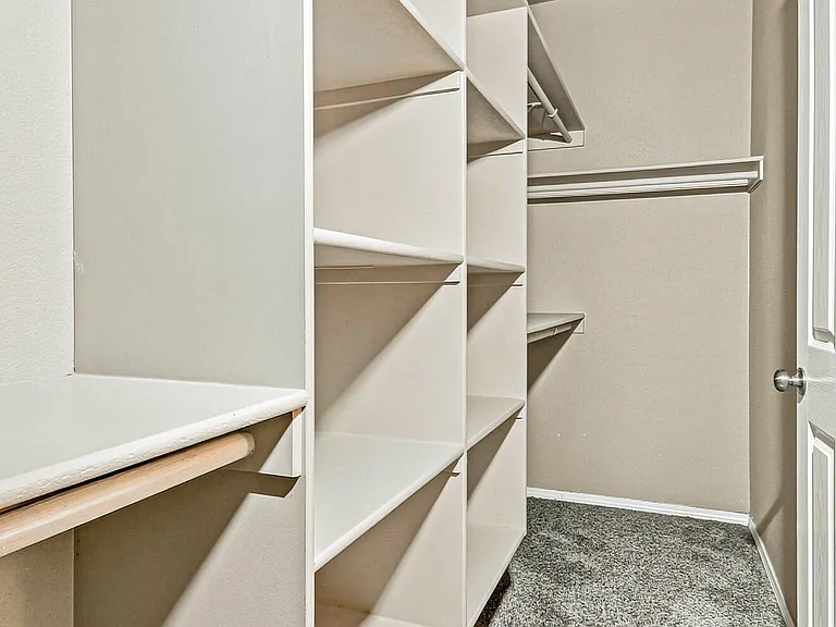 7008 Faxon Dr — Photo 12